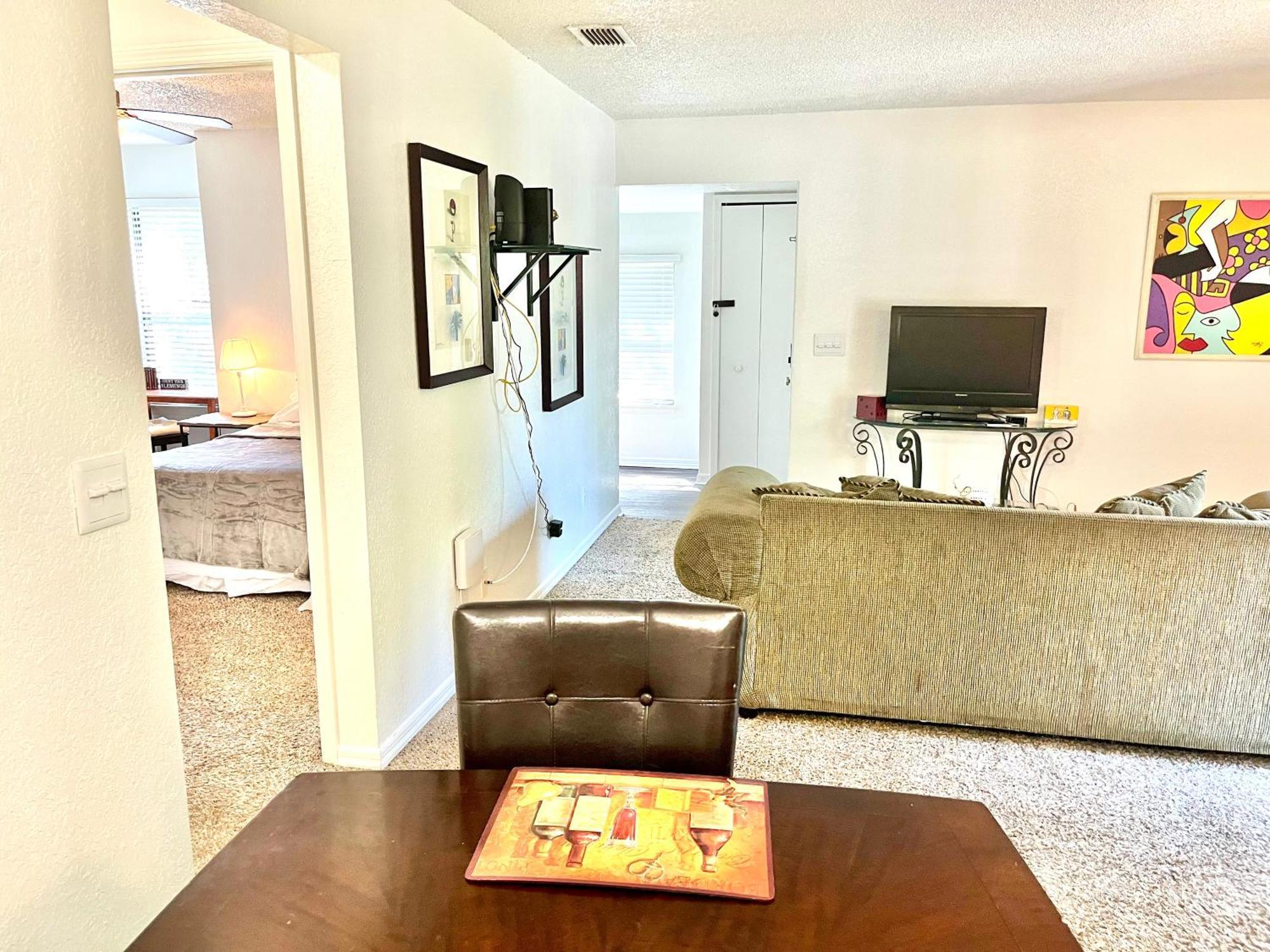 Daytona 2 Bed Apartment 10 Minutes To Beach With Balcony Port Orange Buitenkant foto